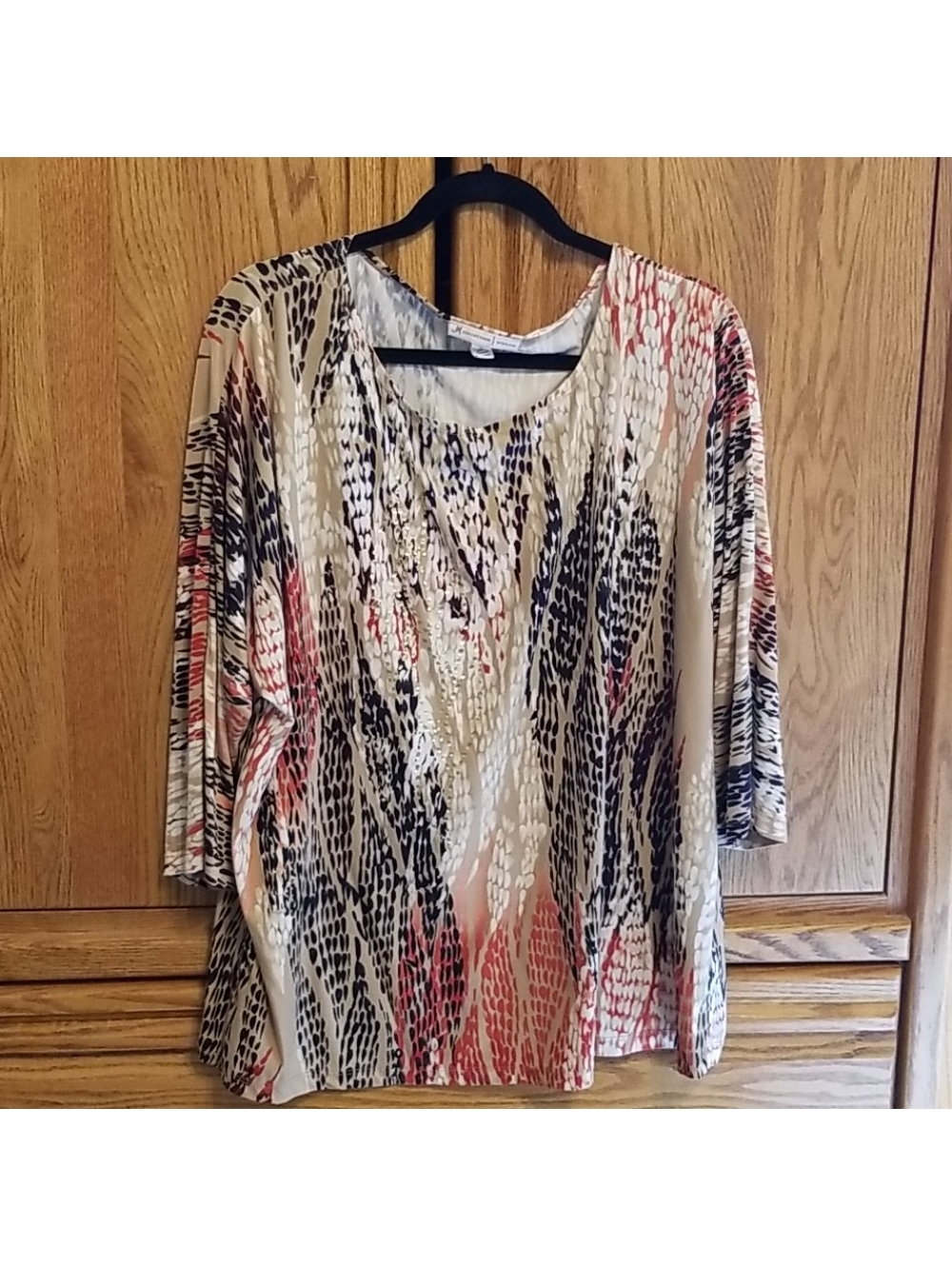 JM Collection Women's 2X Red and Black Print Blouse with Gold Embellishments 3/4